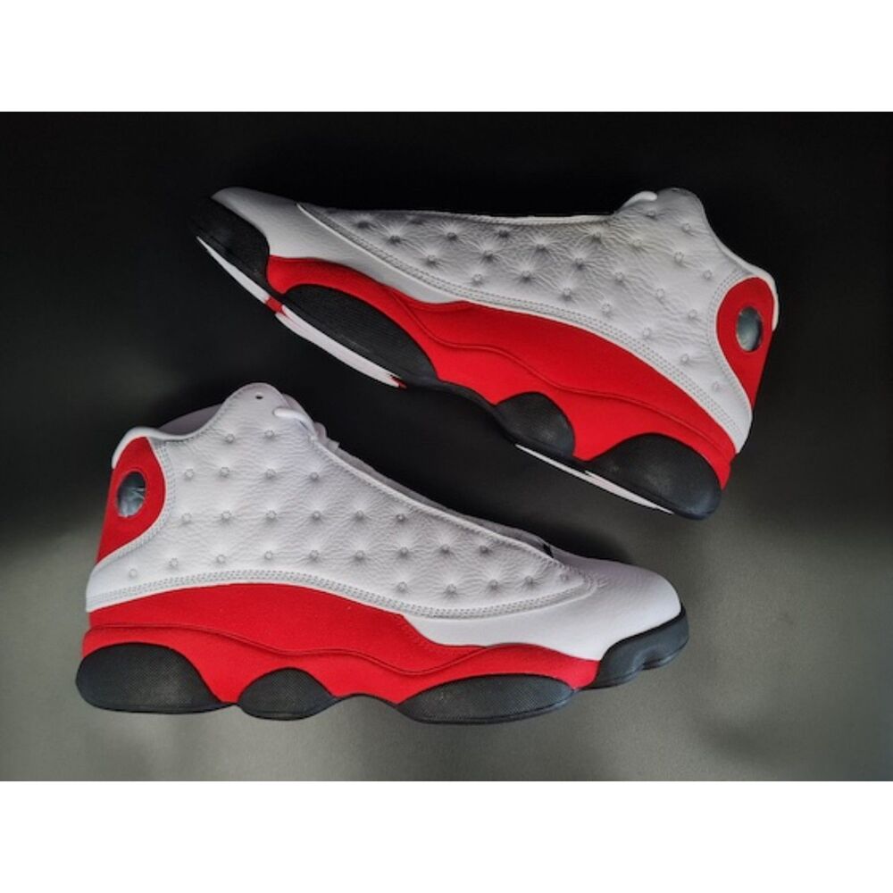 Jordan 13 Retro OG Chicago (2026). SIZE 11.5 - 414571-102